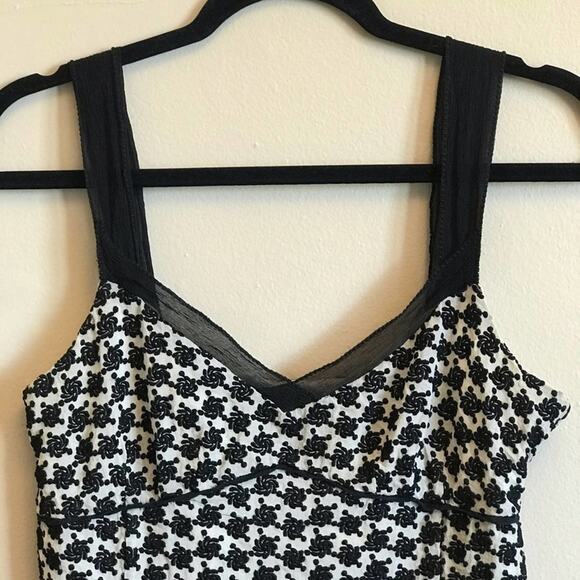 Ann Taylor L camisole beaded lace shoulders flower - Picture 2 of 7